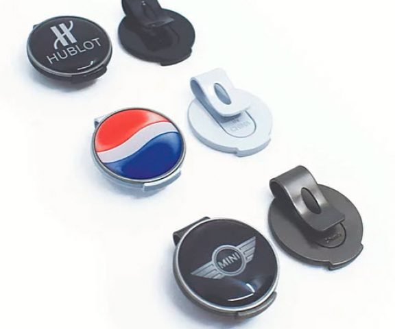 Clips pour casquettes